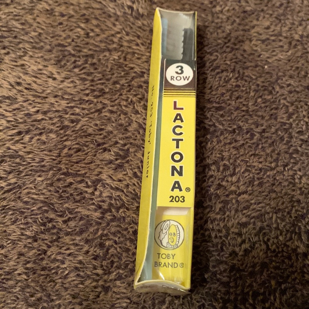 Vintage Lactona Toby Brand Junior Tooth Brush 3 Row toothbrush New